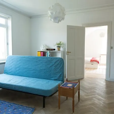 Spacious Private For Family Lägenhet