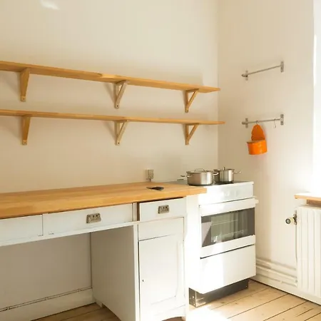 Spacious Private For Family Lägenhet