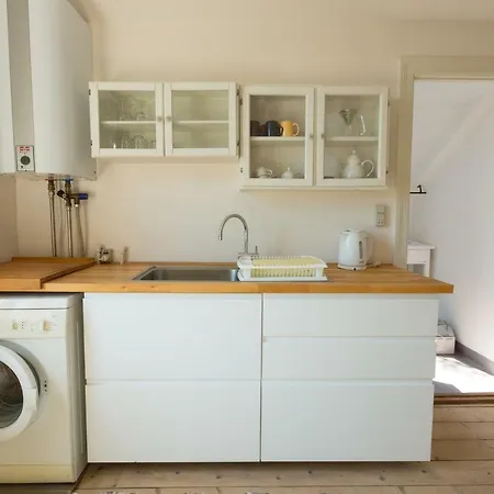 Spacious Private For Family Stege