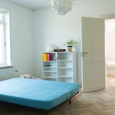 Spacious Private For Family Lägenhet Stege